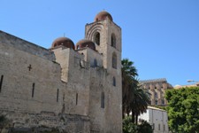 Monastero e Chiesa di San Giovanni degli Eremiti.jpg