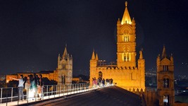 cattedrale palermo di notte 4.jpg